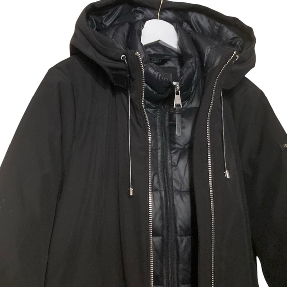 DKNY Hooded Bibbed Zip-Front Puffer Coat - Picture 6 of 16